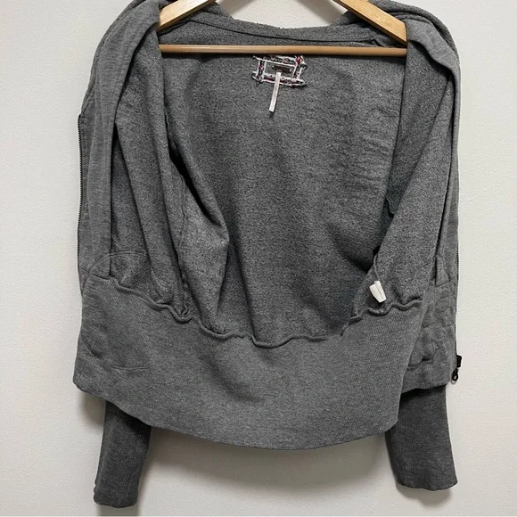 FREE PEOPLE Patchwork Ribbon Fitted Hoodie size Large (fits more like a medium) - Picture 4 of 15